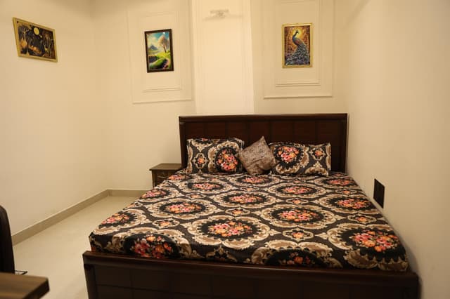 Junior Suite with King Bed