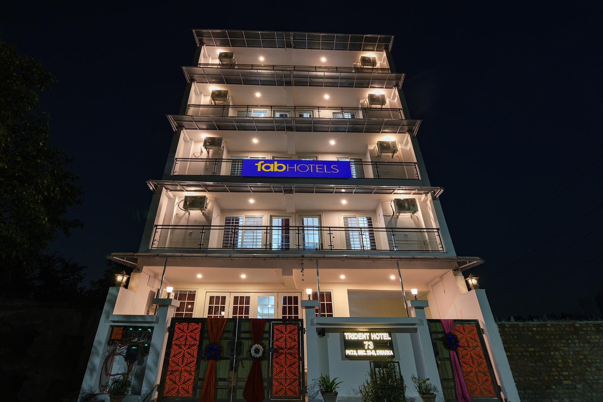 FabHotel Trident, Dwarka Sector 230