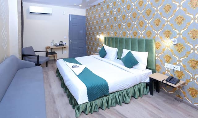 Premium Room