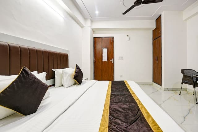 Deluxe Room, City View