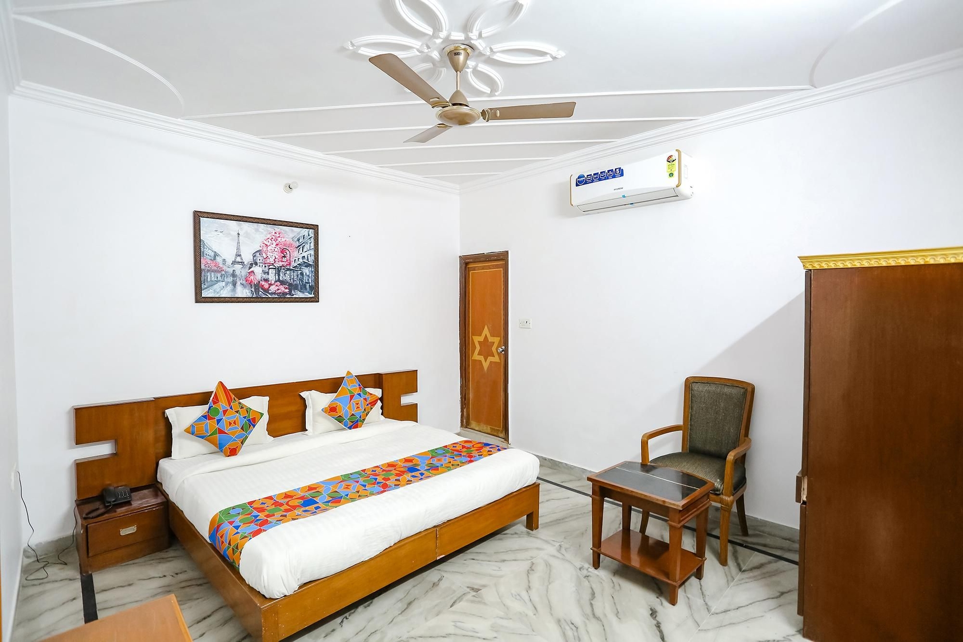 FabHotel Premium Rooms3
