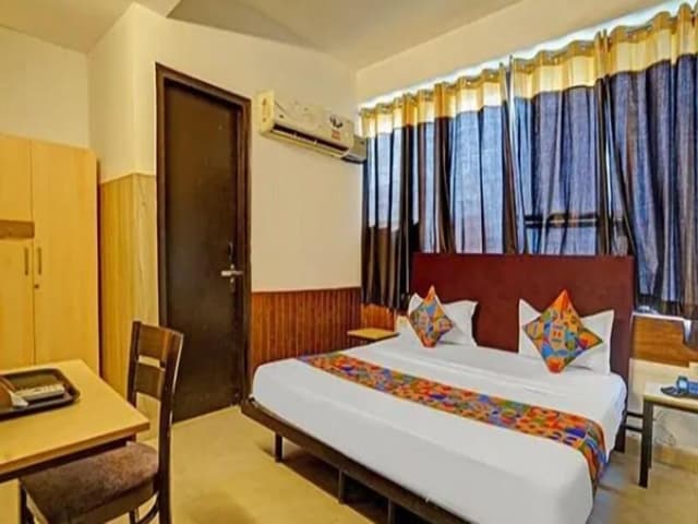 Deluxe Double Room, City View