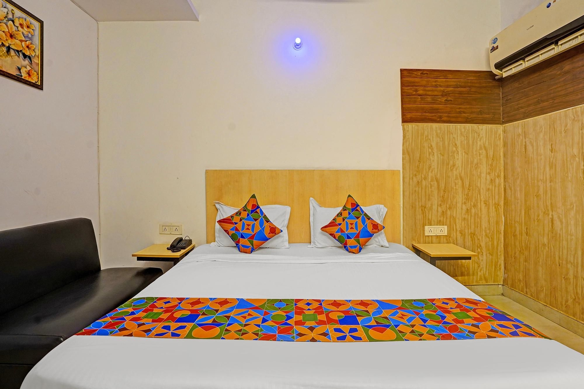โรงแรมแฟบโฮเทล วาสุนธารา แกรนด์ (FabHotel Vasundhara Grand)2