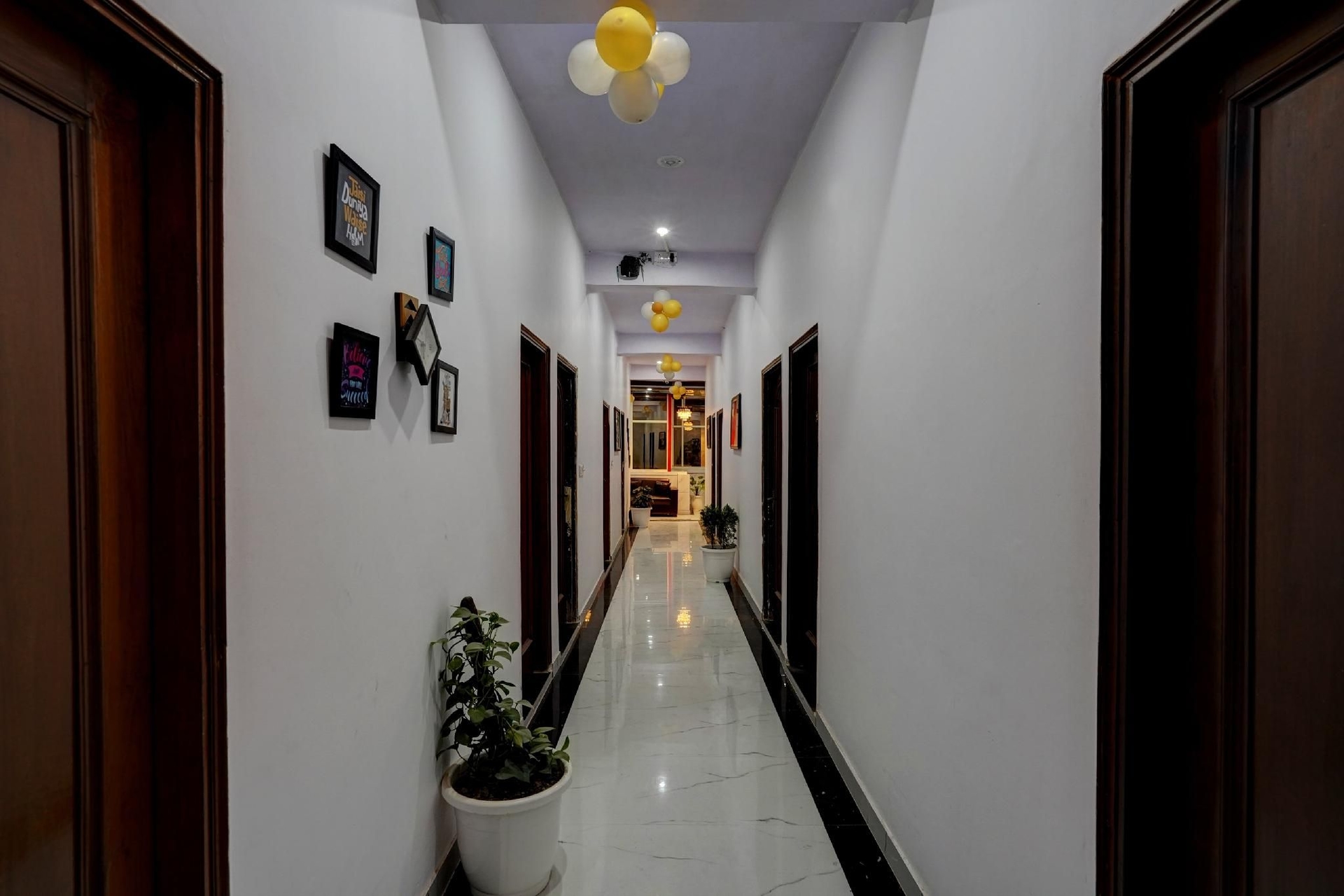 ทาวน์เฮาส์ การิมา การ์เดน (Garima Garden Townhouse)0