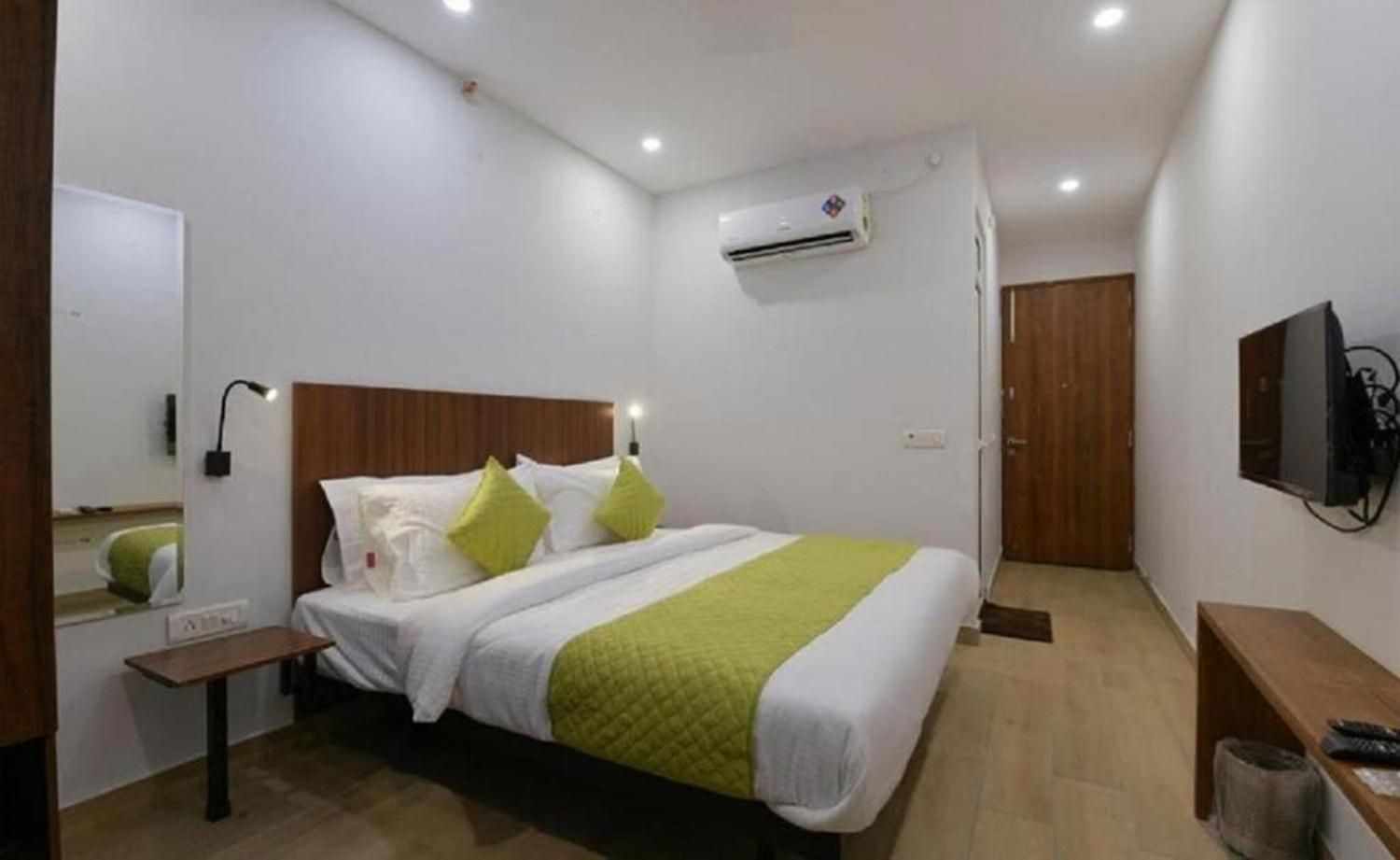 โรงแรม เดอะ เอ็มโพริโอ เอ คอร์ปอเรท สวีทส์ (Hotel The Emporio A Corporate Suites)3