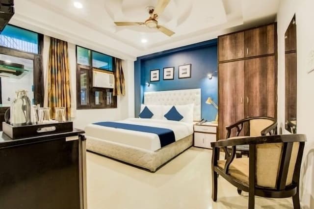 Deluxe Room, 1 King Bed