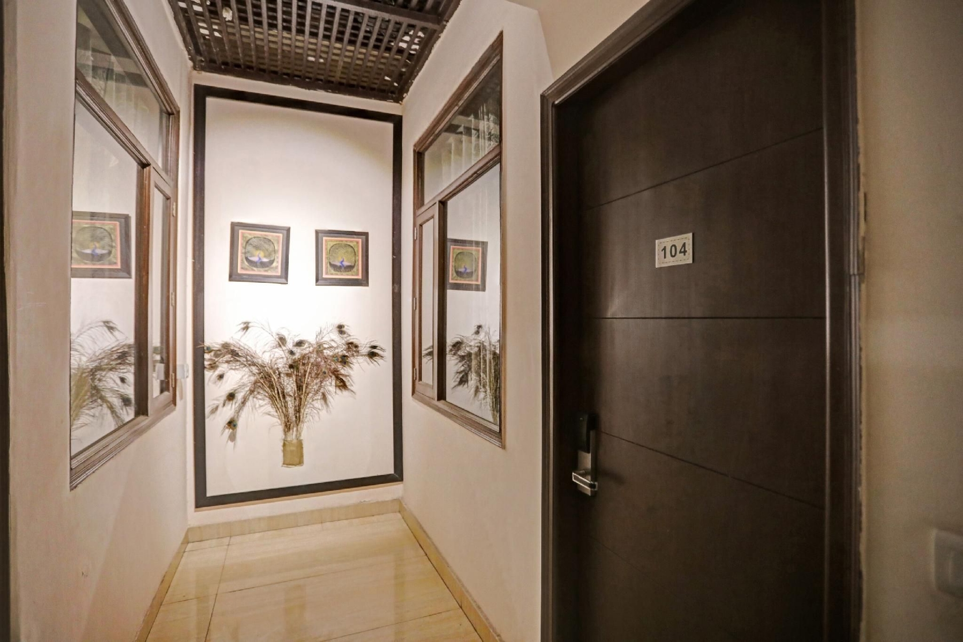 โรงแรมแคปิตอล โอ โคเทล สวีท (Capital O Qotel Suites Hotel)1