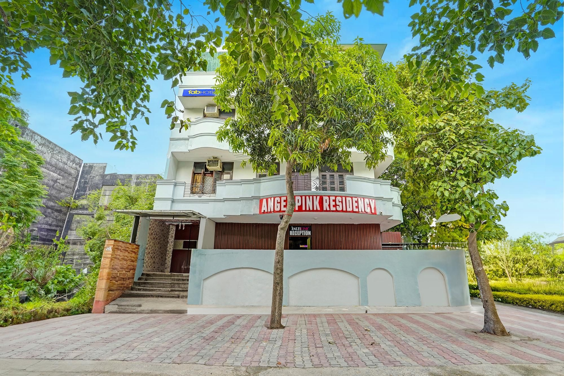 แฟ็บโฮเทล แองเจิล พิงค์ เรสซิเดนซี (FabHotel Angel Pink Residency)1