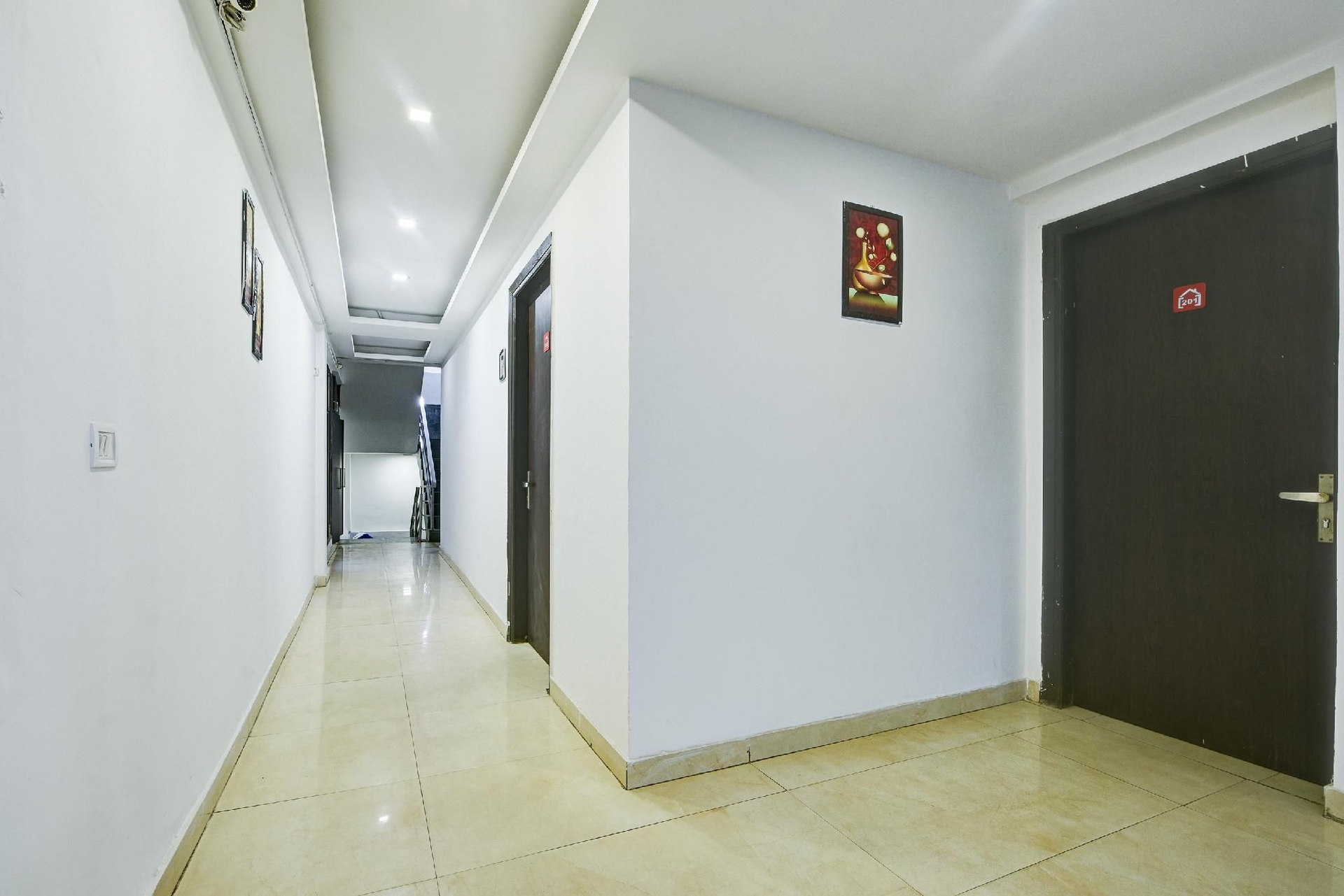โรงแรม ไพรม์ บาย เดอะ พรีเมียม วิลลา (Hotel Prime By The Premium Villa)0