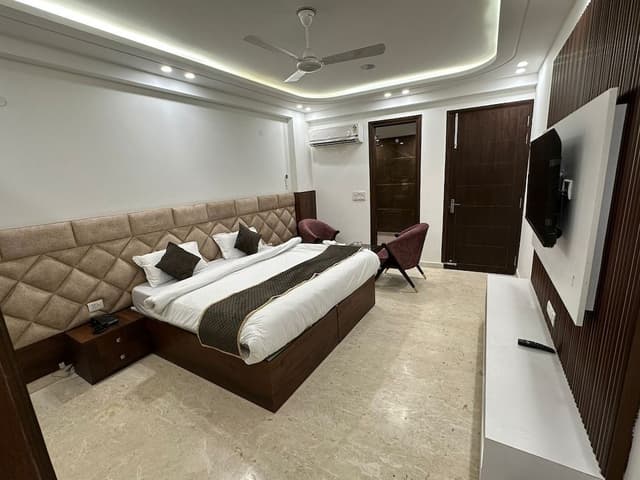 Deluxe Single Room, Balcony, City View
