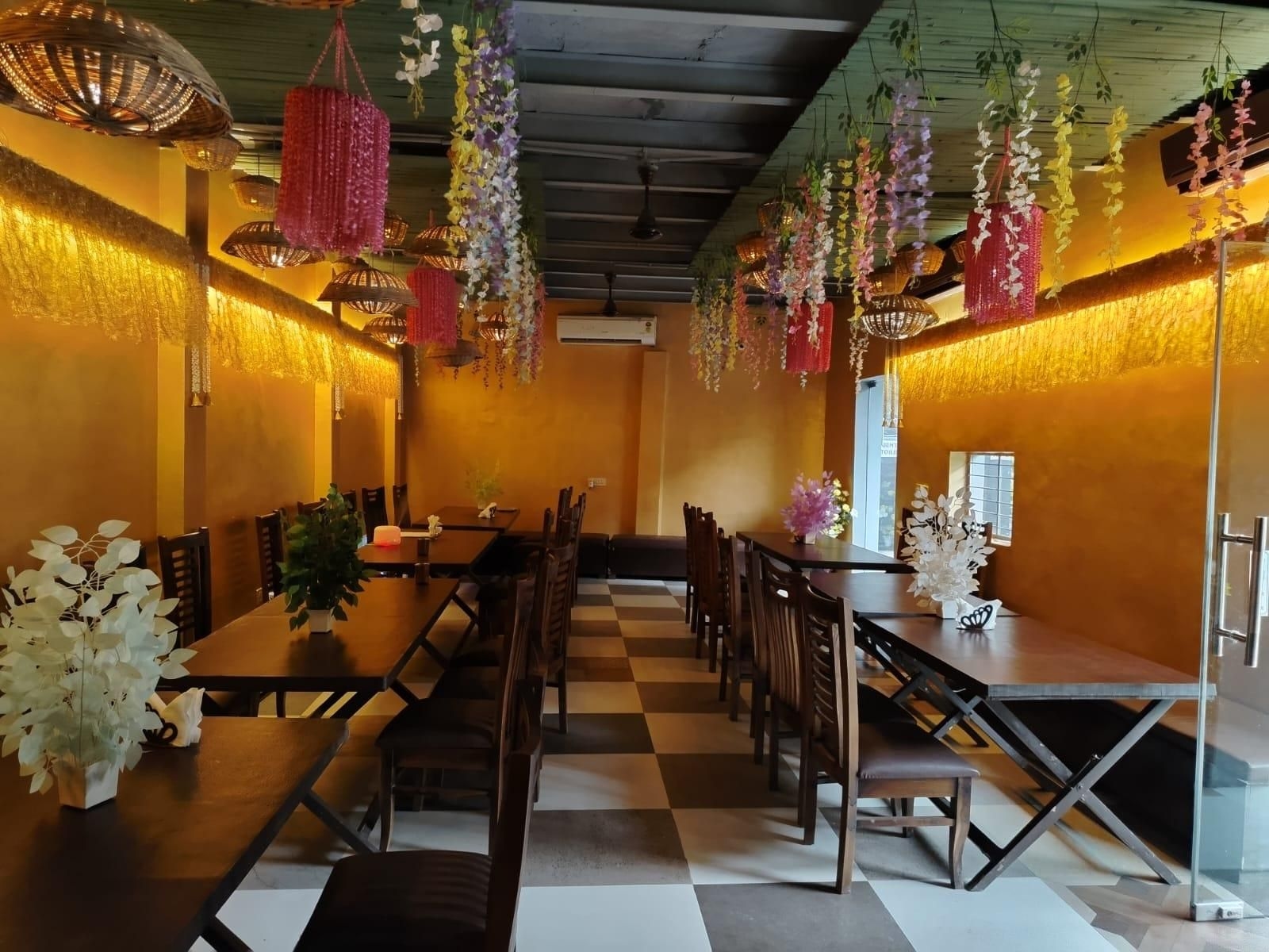 ริวาซ โรงแรมและร้านอาหาร (Rivaz Hotel And Restaurant)3