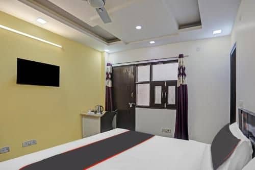 Collection O Nirvana Residency Near Lotus Temple Collection O Nirvana Residency Near Lotus Temple