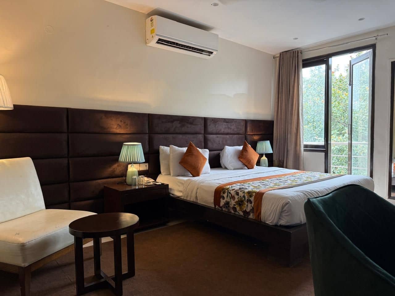 Hotel Grand Arcasia Saket - Near PVR Anupam Hotel Grand Arcasia Saket - Near PVR Anupam