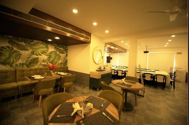 Semi Deluxe Room
