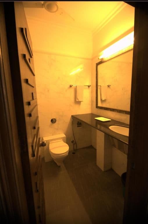Semi Deluxe Room
