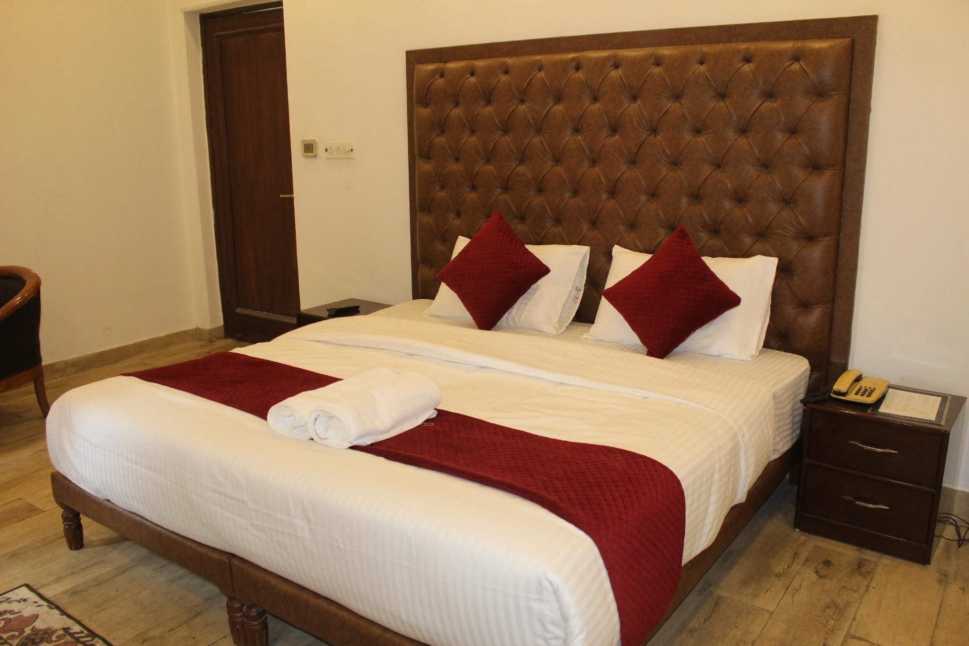 Hotel Khanna Residency3