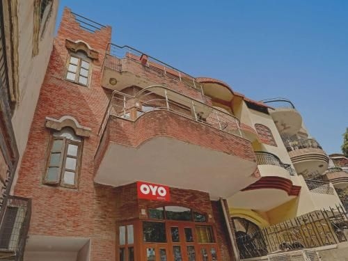 Hotel O Premium Stay Near Dlf Avenue Saket2