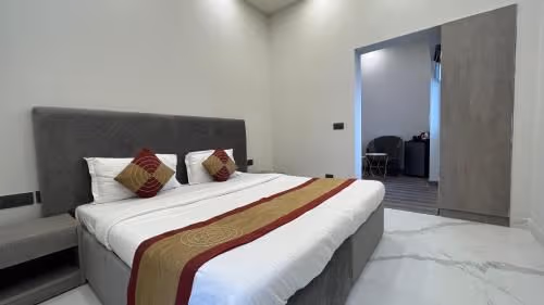 Deluxe Suite