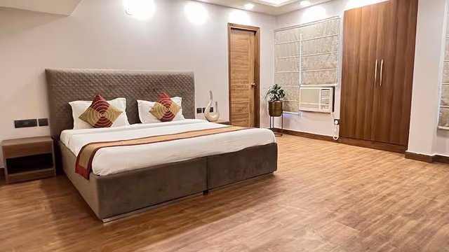 Executive Room