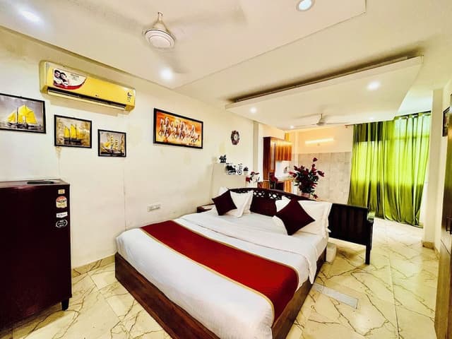 Deluxe Double Room, City View