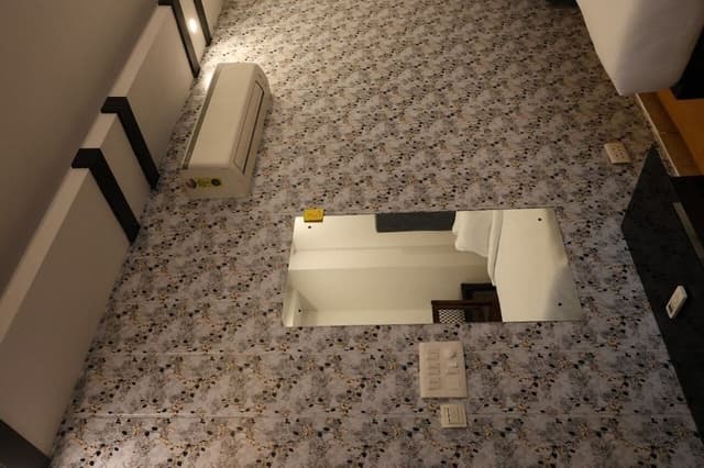 Room, City View