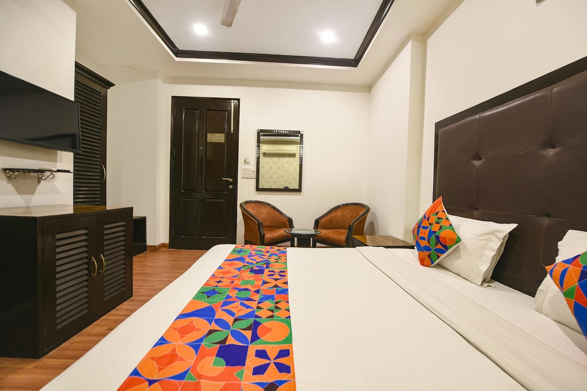 FabHotel Africa Avenue Stayz3
