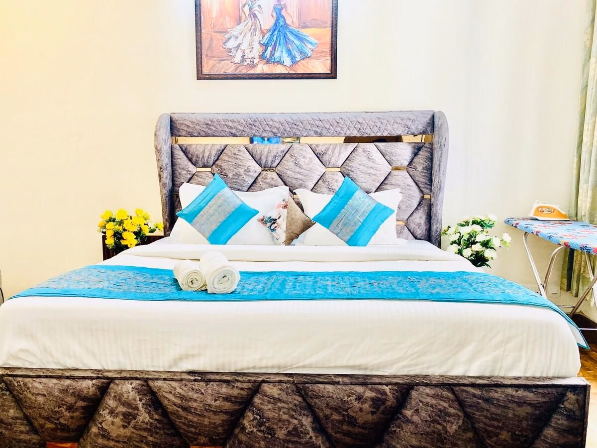 ฟอร์จูน โฮม เซอร์วิส อพาร์ตเมนต์ 3BHK อี-28 ซาเกต 1B (Fortune Home Service Apartment 3Bhk,E-28 Saket 1B)2