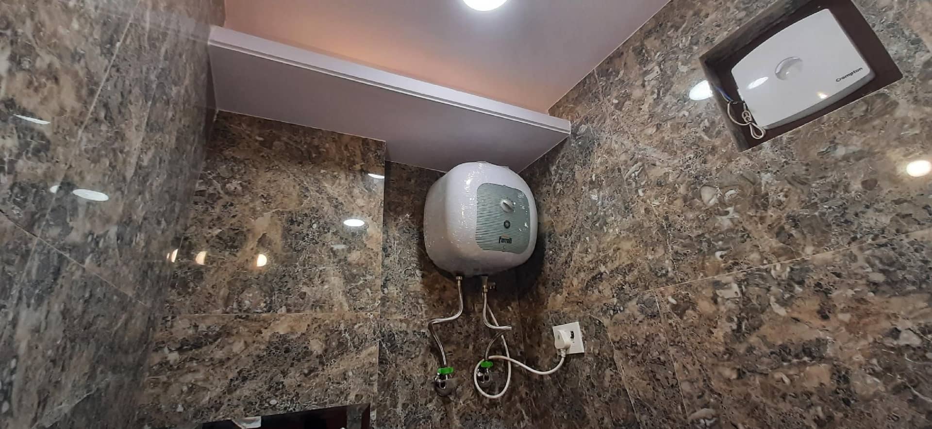 Luxury flat in foreigner areof lajpat nagar with fully equipped kitch Luxury flat in foreigner areof lajpat nagar with fully equipped kitch