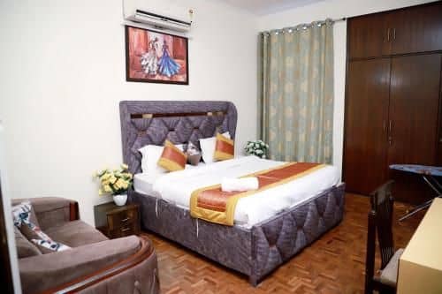 Divine India Service Apartment 3Bhk, E28 Saket 1B Divine India Service Apartment 3Bhk, E28 Saket 1B