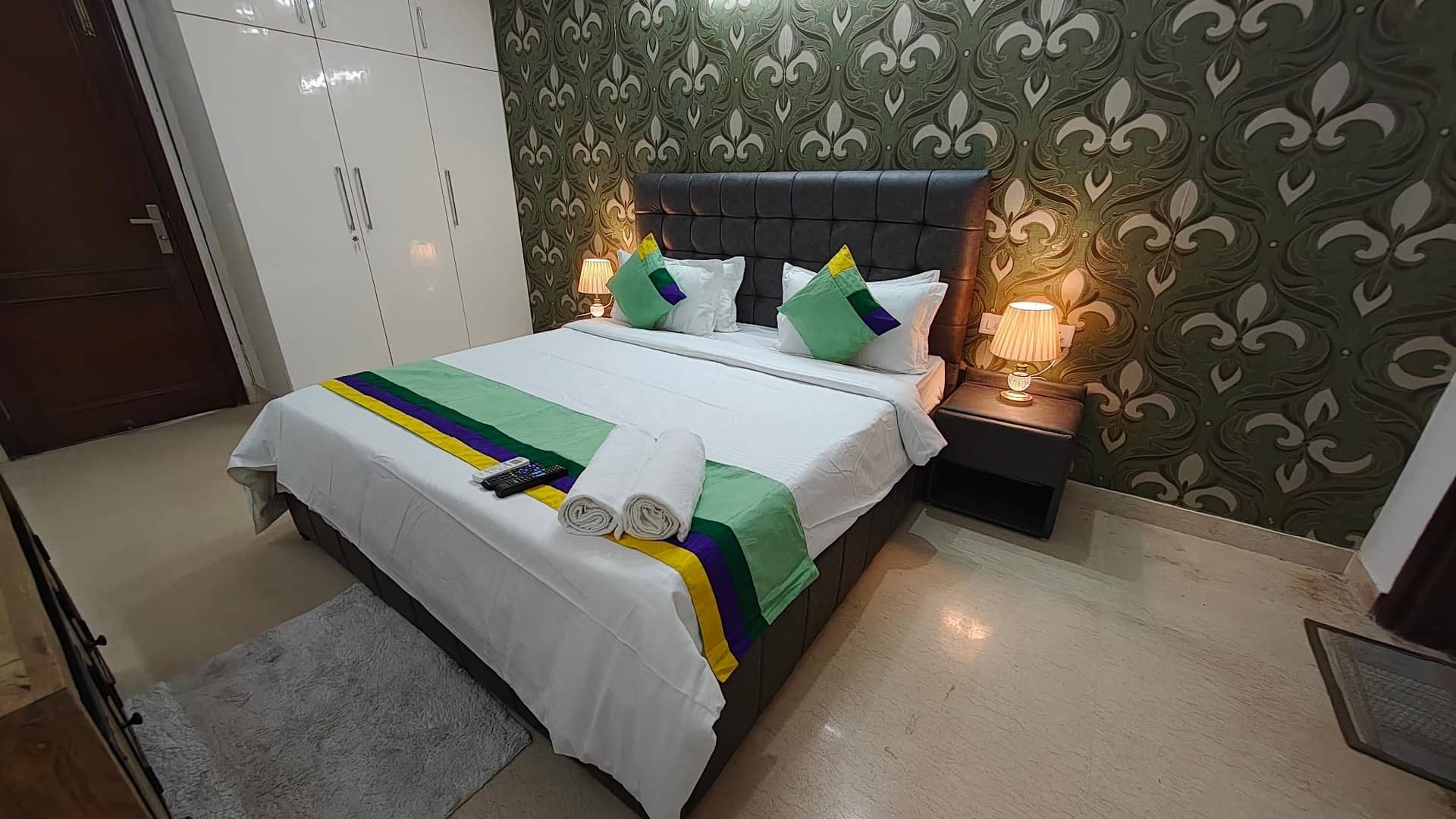 Fortune Home Service Apartment 1BHK, E-30 Fortune Home Service Apartment 1BHK, E-30