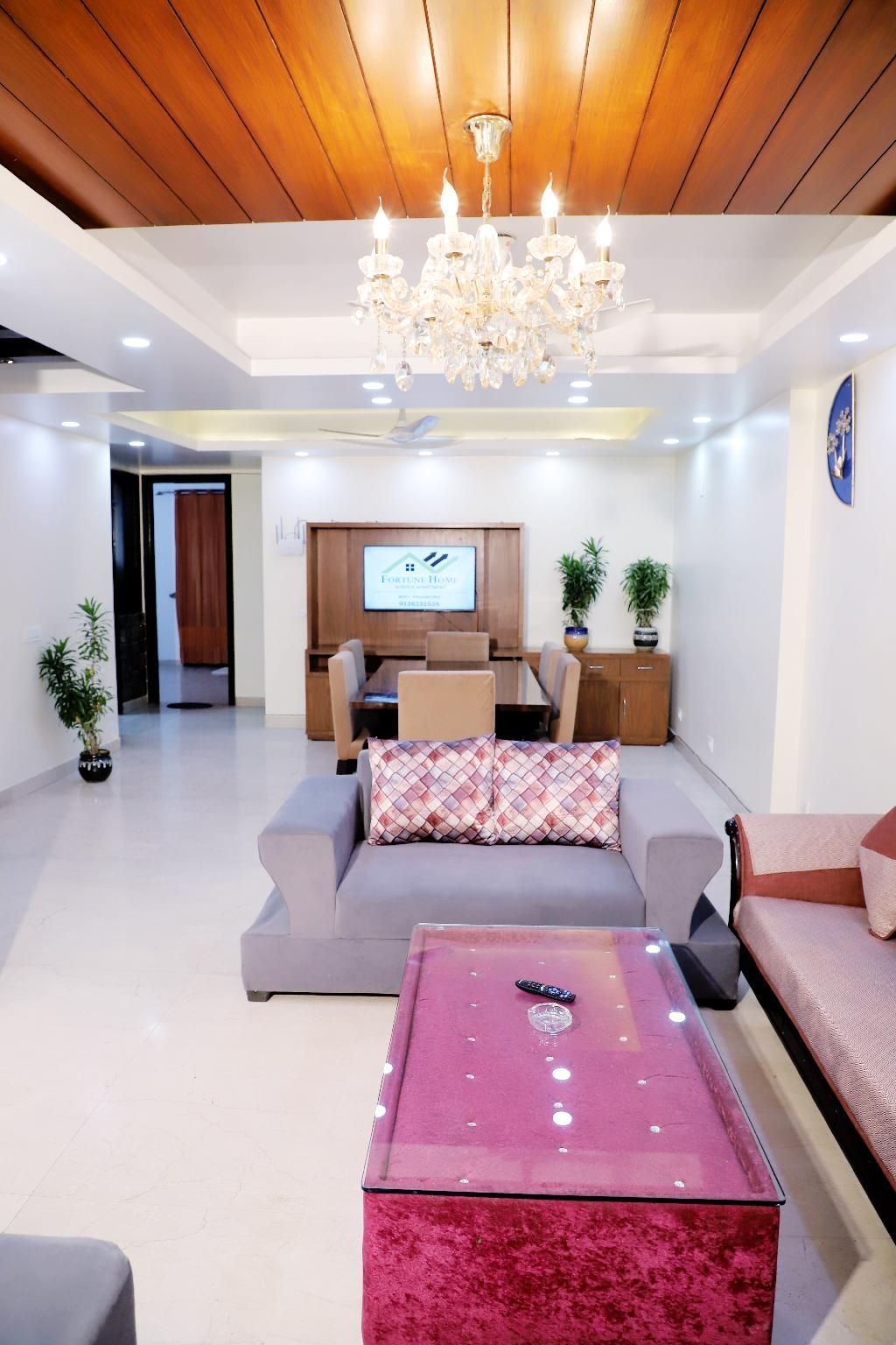 ฟอร์จูน โฮม เซอร์วิส อพาร์ตเมนต์ 3 ห้องนอน (J-171, ซาเก็ต) (Fortune Home Service Apartment 3Bhk,J-171 Saket)2