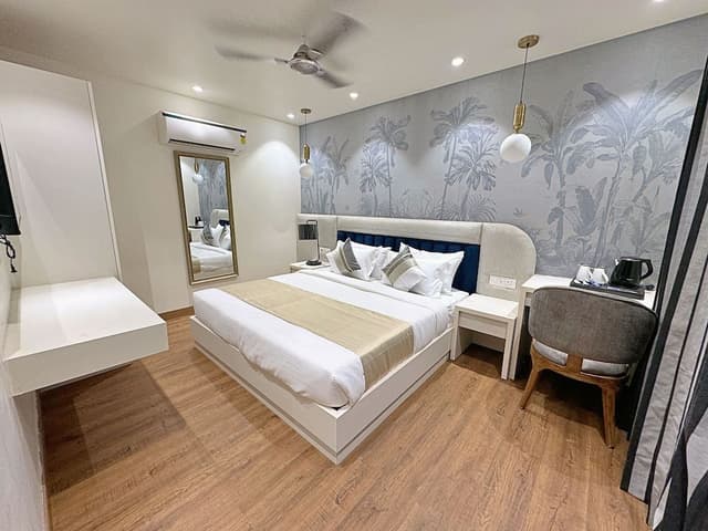 Deluxe Double or Twin Room