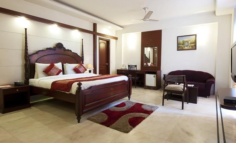 โรงแรมคอมฟอร์ตโซน จีเค-2 (Hotel Comfort Zone GK - II)4