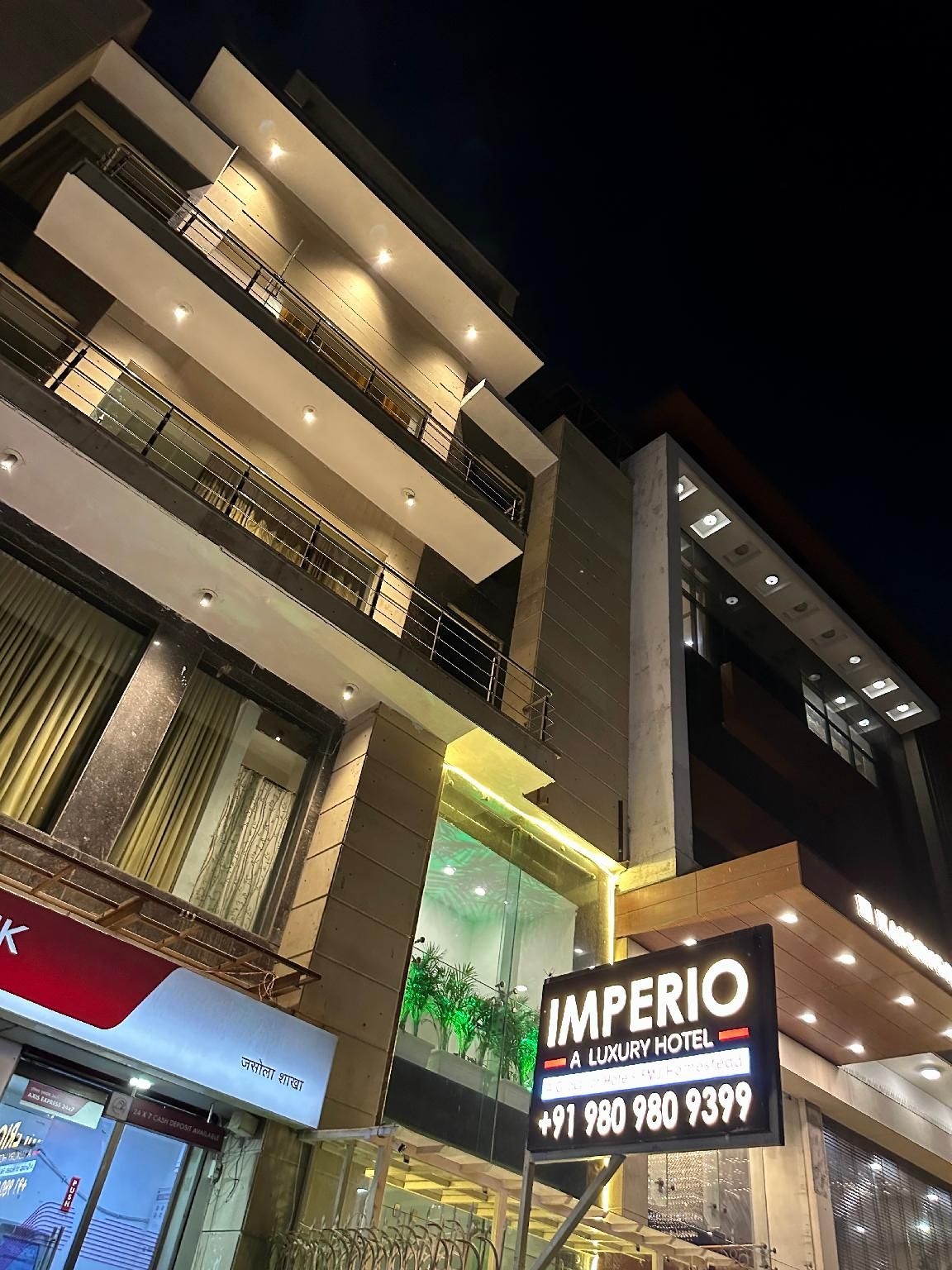 โรงแรม เดอะ อิมพีริโอ (HOTEL THE IMPERIO)0