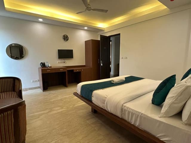 Queen Room