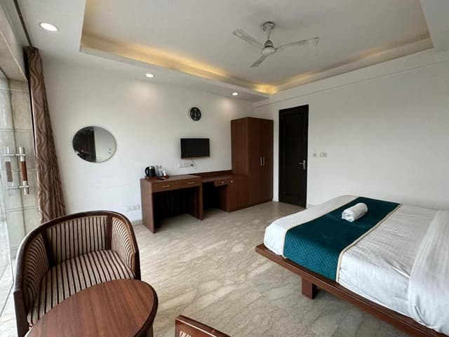 Queen Room