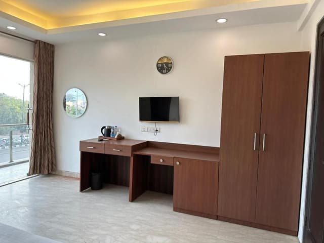 Queen Room