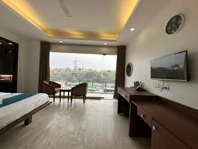Queen Room