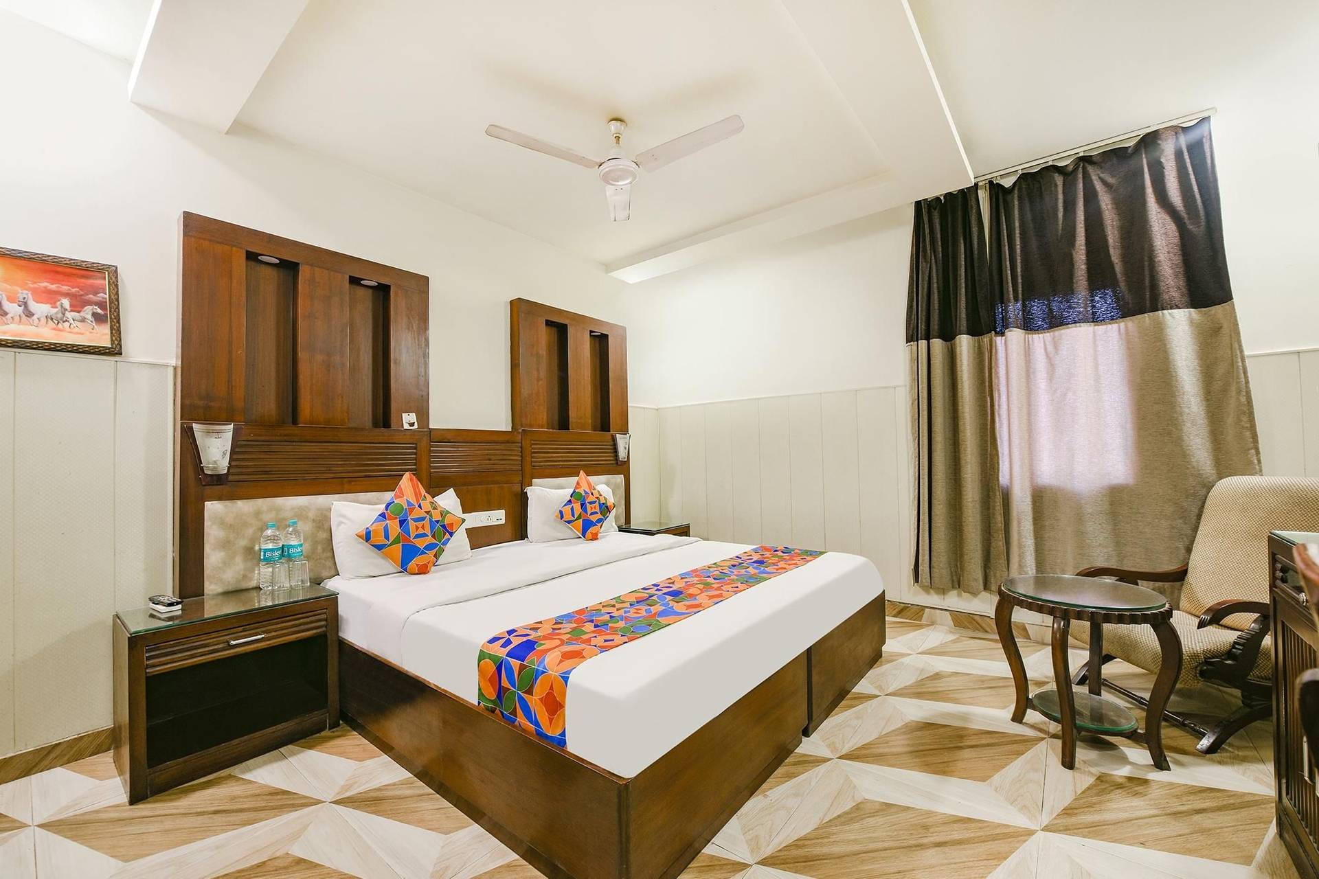 โรงแรมแฟ็บโฮเทล แกรนด์ บูติก (FabHotel Grand Boutique)2