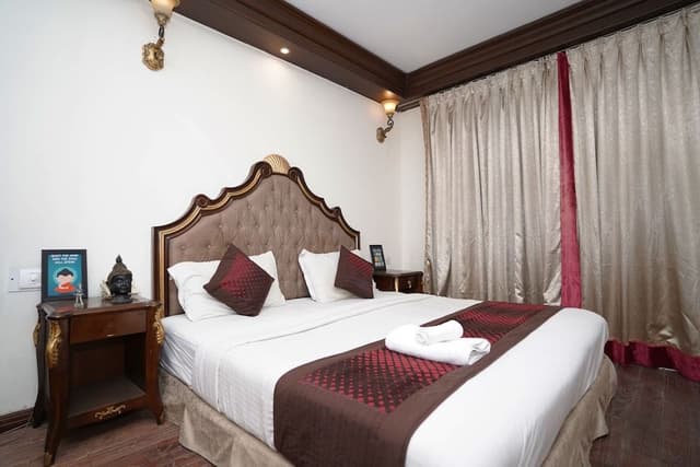 Executive Room