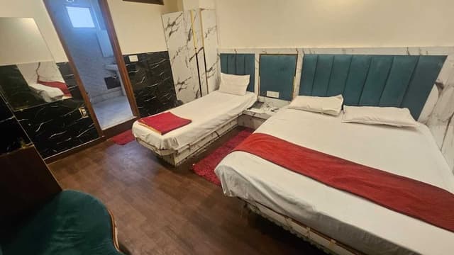 Triple Room