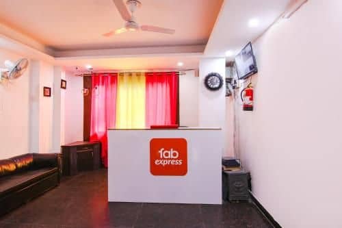 OYO Home Premium Villa Near Qutab Minar Metro Station OYO Home Premium Villa Near Qutab Minar Metro Station