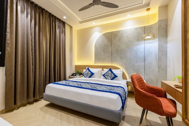 Superior Double Room, City View
