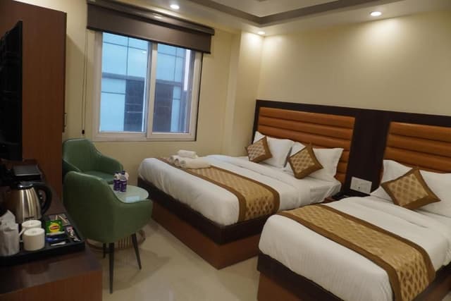 Triple Room with Private Bathroom