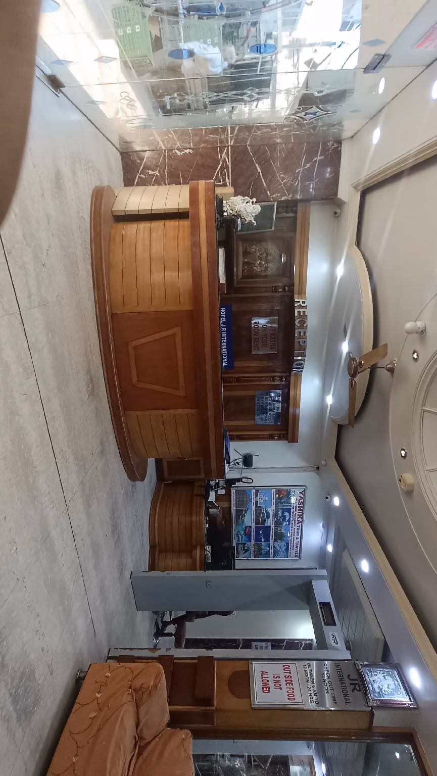 HOTEL J R INTERNATIONAL0