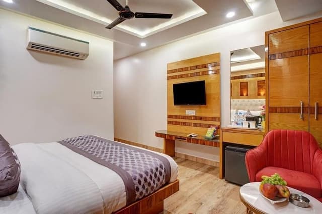 Executive Room