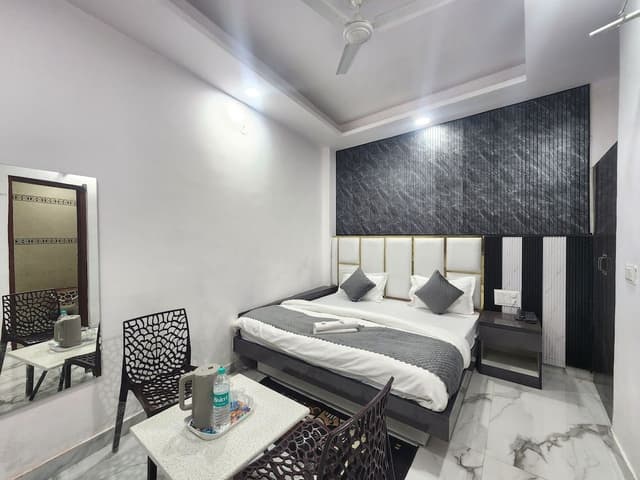 Deluxe Single Room, Balcony, City View