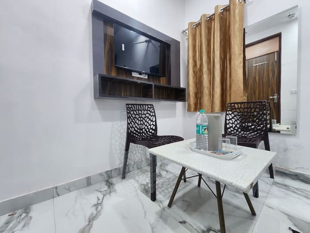 Deluxe Single Room, Balcony, City View