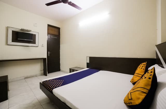 Standard Deluxe Room