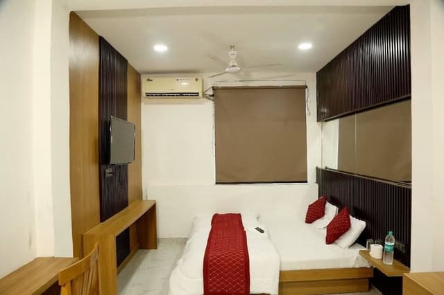 Deluxe Studio Suite